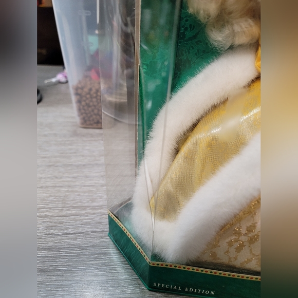 1994 Vintage & Rare Happy Holidays Barbie Special Edition Mattel #12155 - Picture 6 of 15